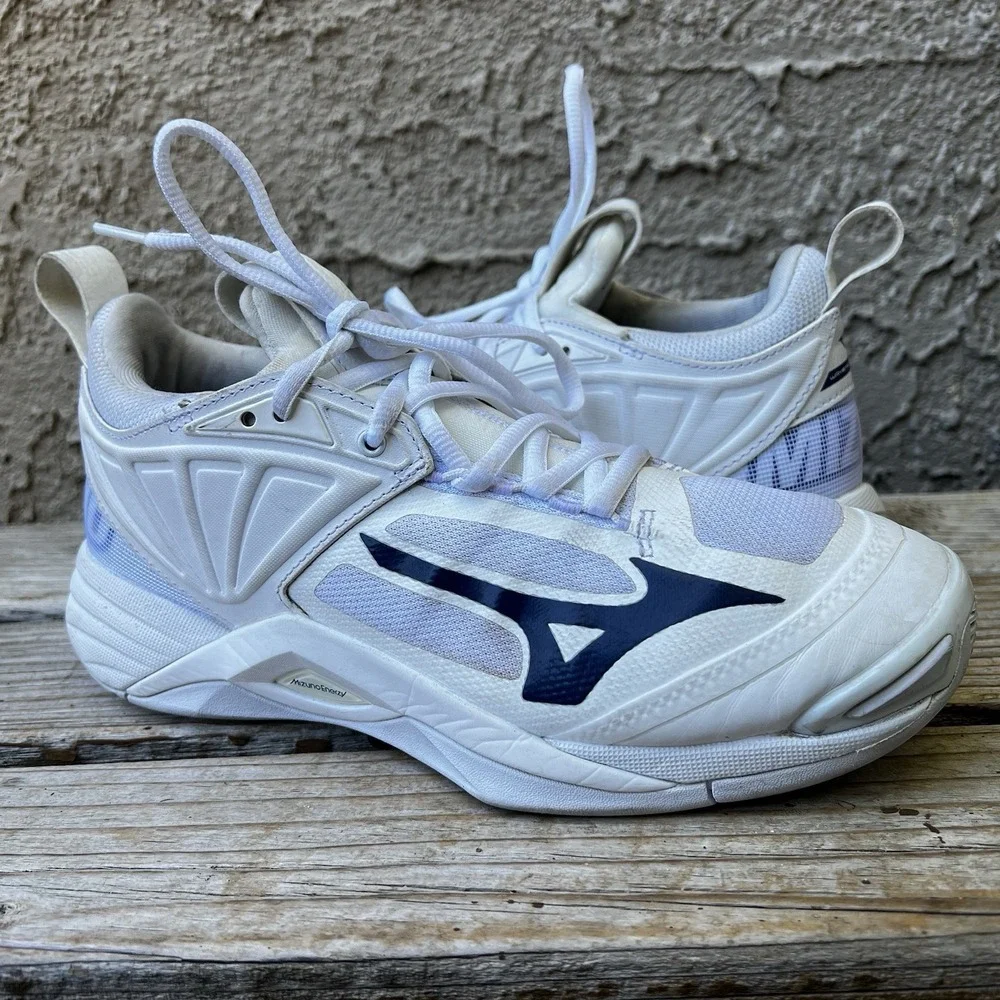 Mizuno Shoes Women Size 8 Wave Momentum 2 Volleyball Sneakers Trainers